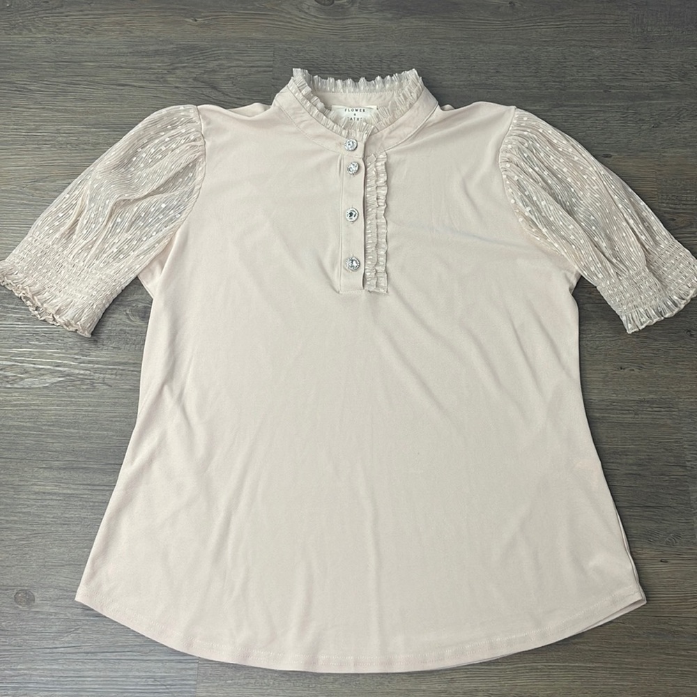 Flower & Feather Women’s Tan High Neck Short Sleeve Blouse with Lace Detail, Lrg